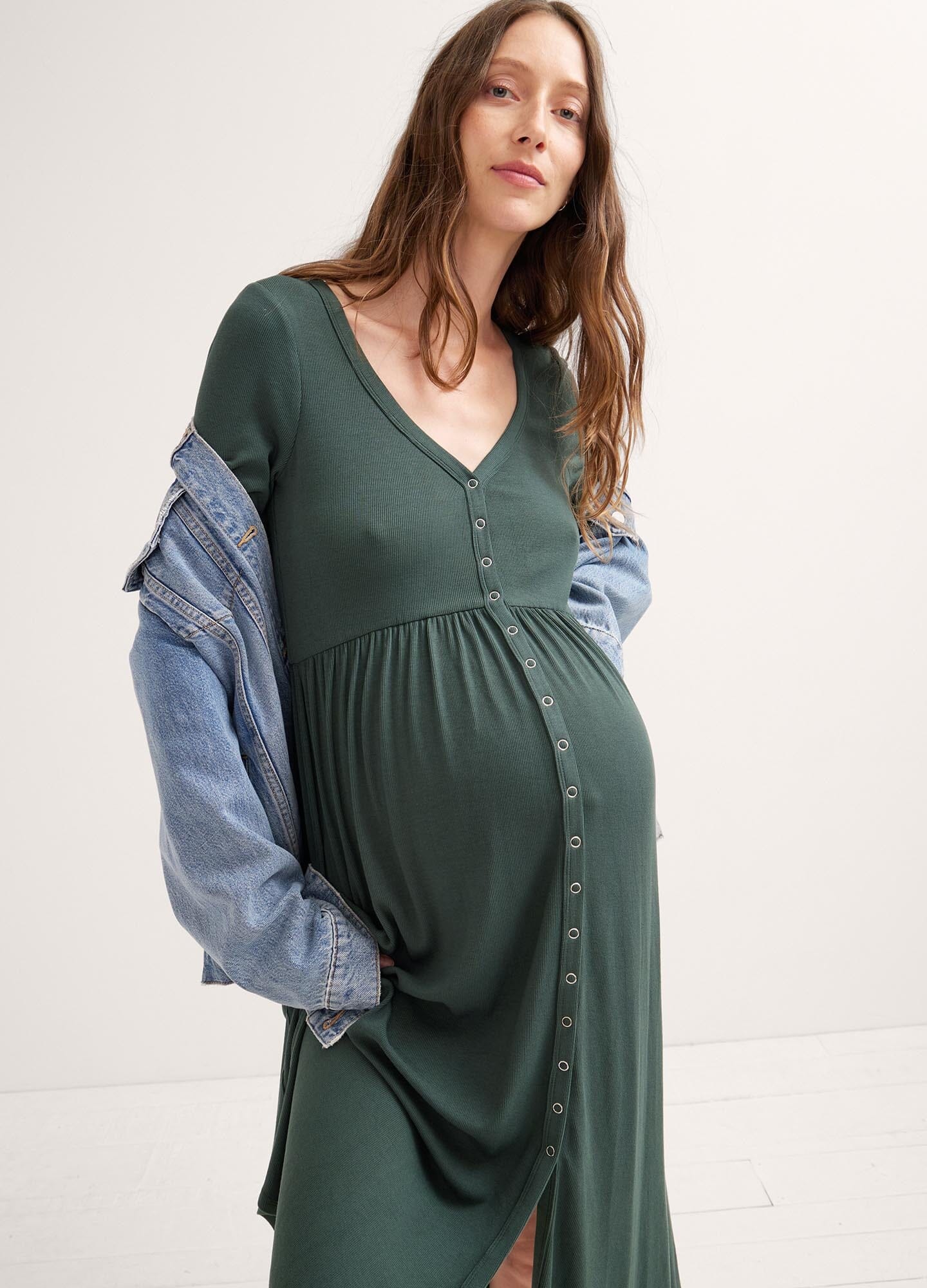 10 Fall Maternity Outfits To Inspire Your Style - The Mama Notes