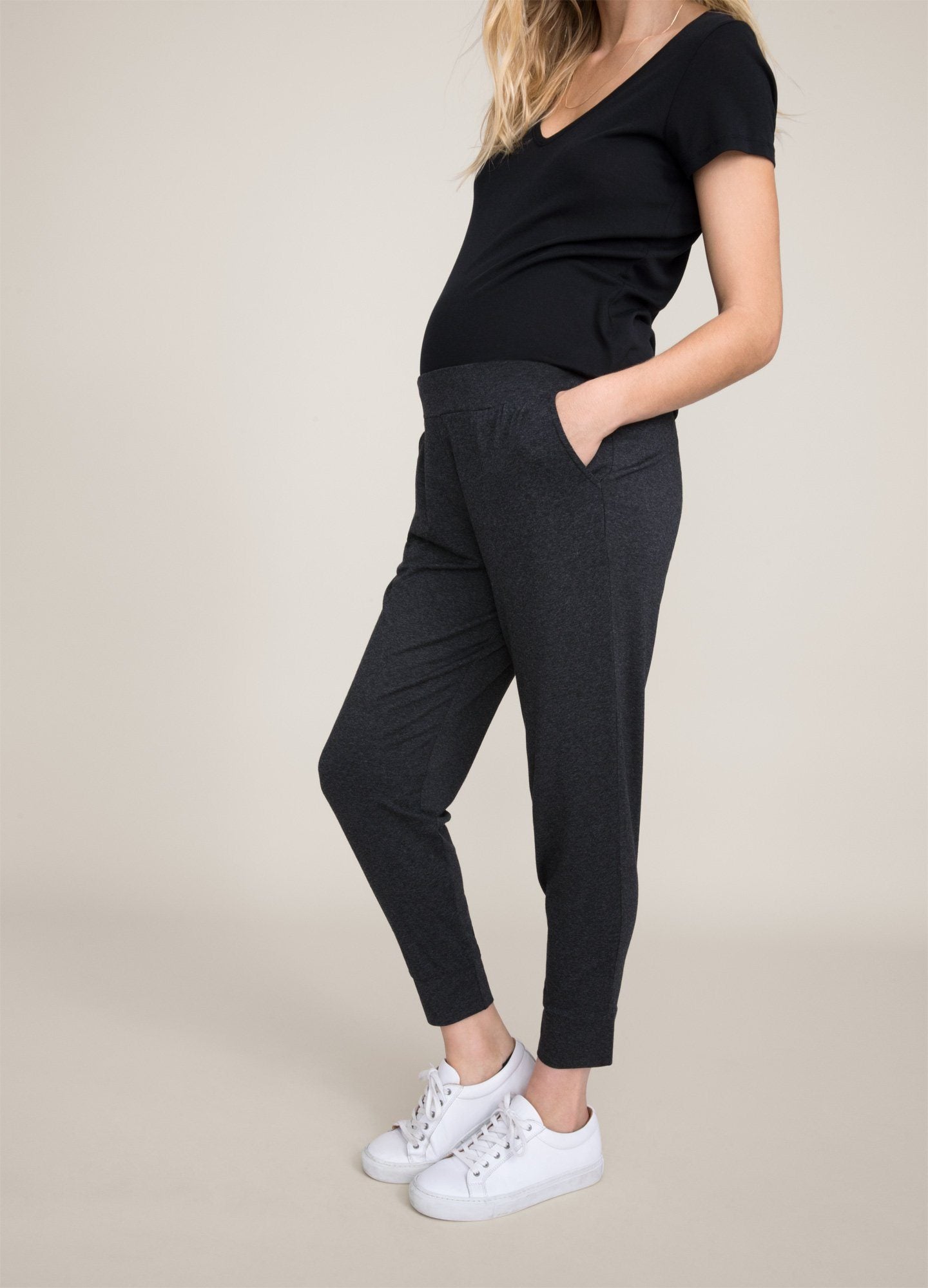 15 Best and Most Comfortable Postpartum Clothes - Fresh Exchange