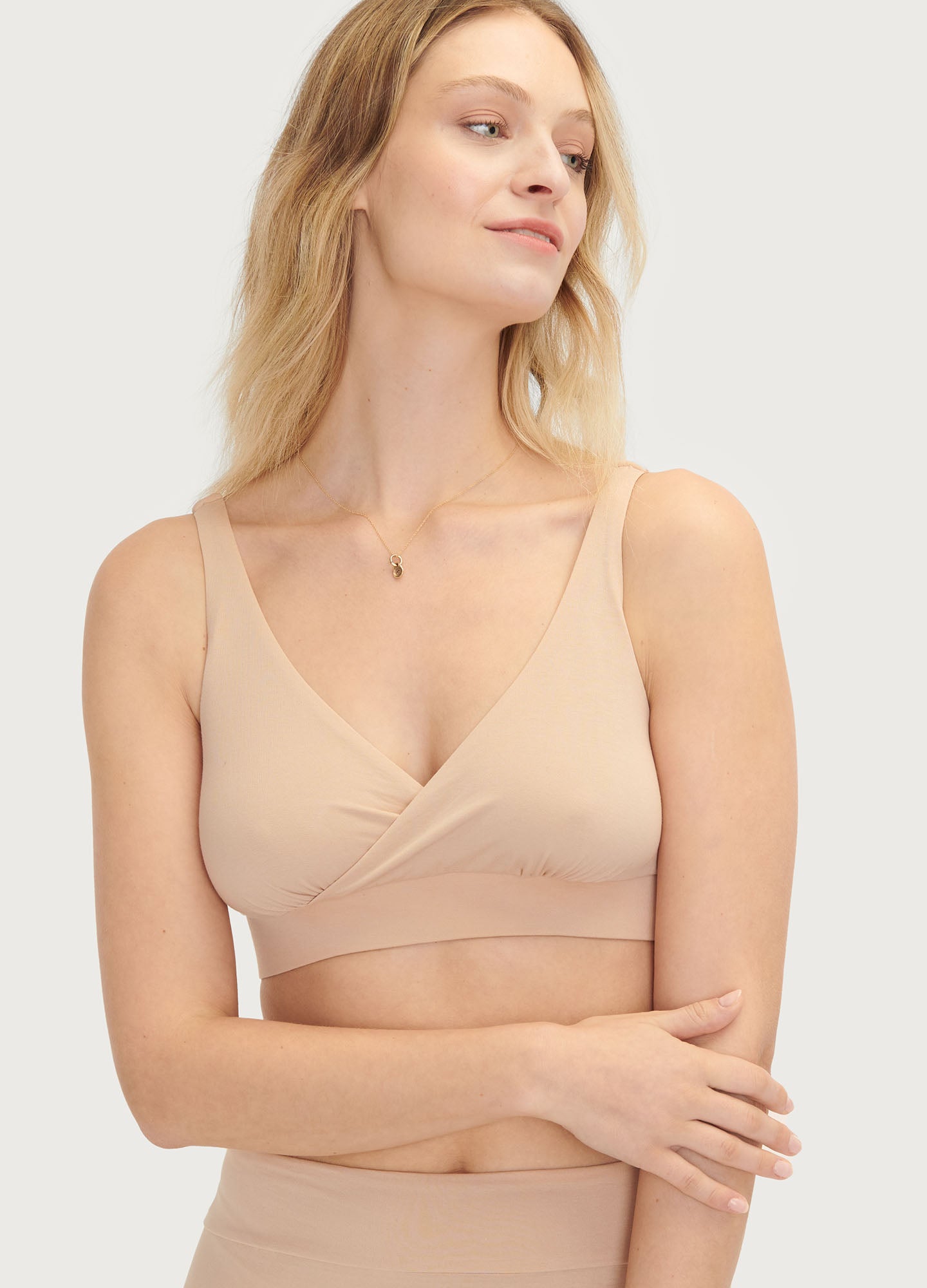 Should You Sleep in a Nursing Bra If You're Breastfeeding?