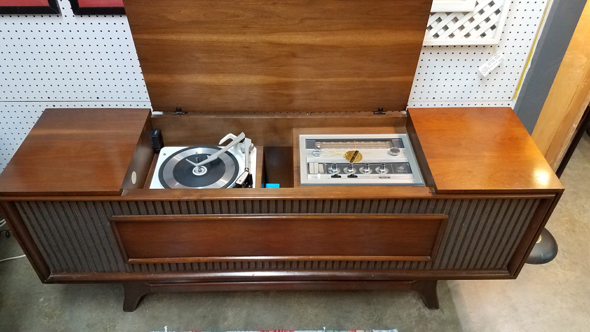 Vintage Mid Century Modern Ge Console Stereo Record Player With