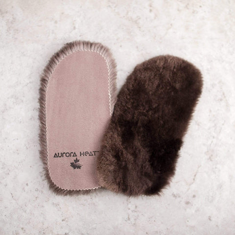 Les chaufferettes Ultra Hand et Ultra Foot Warmers d'Aurora Heat sont excellentes pour garder les mains et les pieds au chaud pendant le ski.