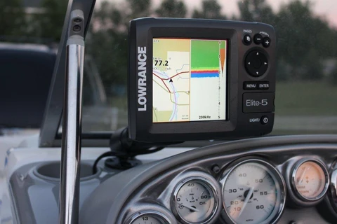 fishfinder-mounted-on-boat-being-towed-by-truck