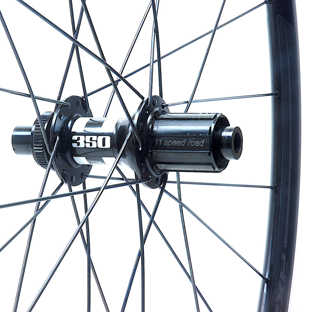 specialized axis hub