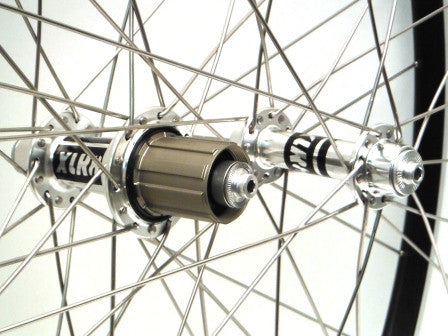 XLR8 wheels custom handmade Velocity A23 tubeless road wheels using XLR8 MD road hubs. Closeup photo of hubs.