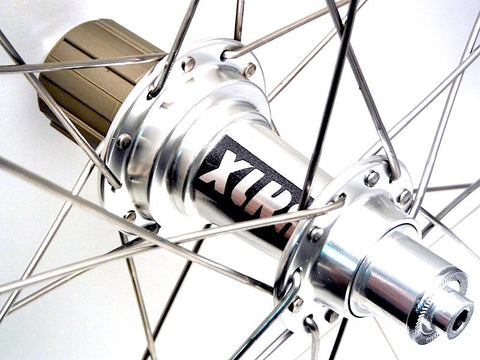 XLR8 wheels custom handmade hybrid carbon alloy road bike wheels using XLR8 MD hubs and Alexrims 40mm deep rims. Photo of rear hub.