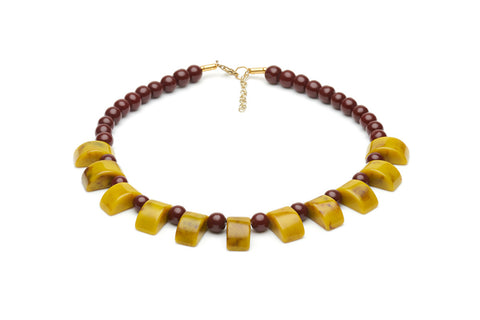 Splendette 1940s style fashion fakelite curved bead necklace in yellow Catkin with Mouse brown accents