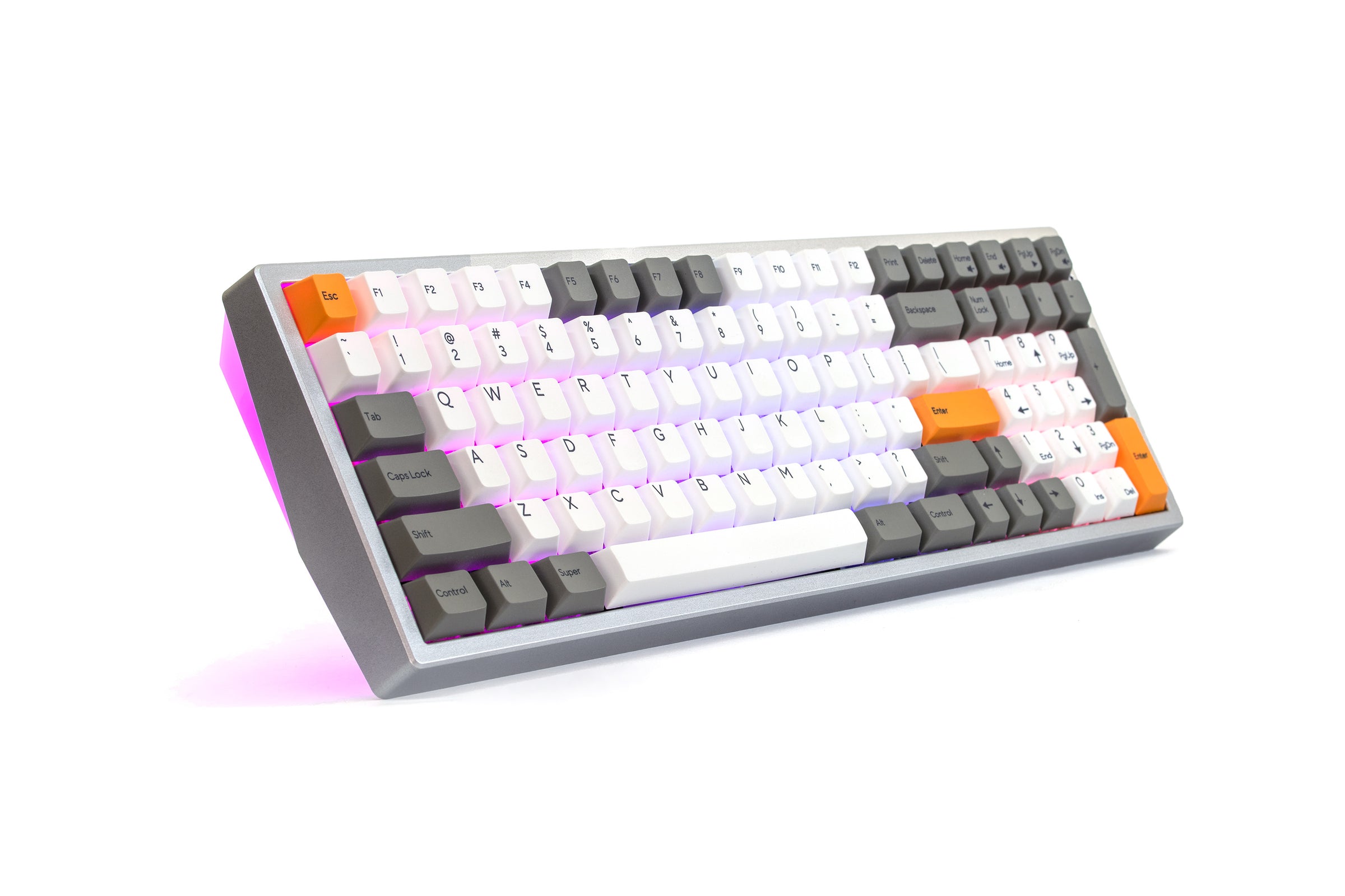 Kira_Mechanical_Keyboard_Product_Picture_2400x1600.jpg