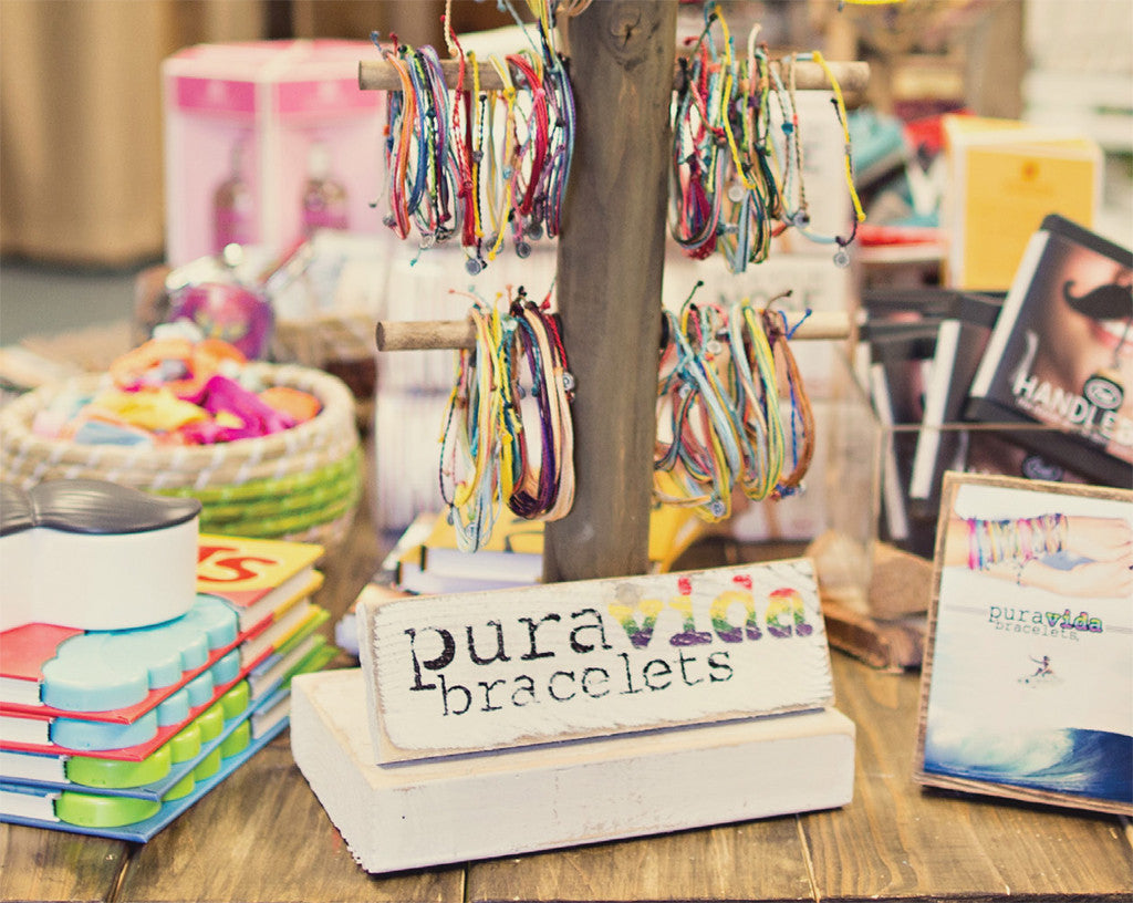 Pura Vida Display