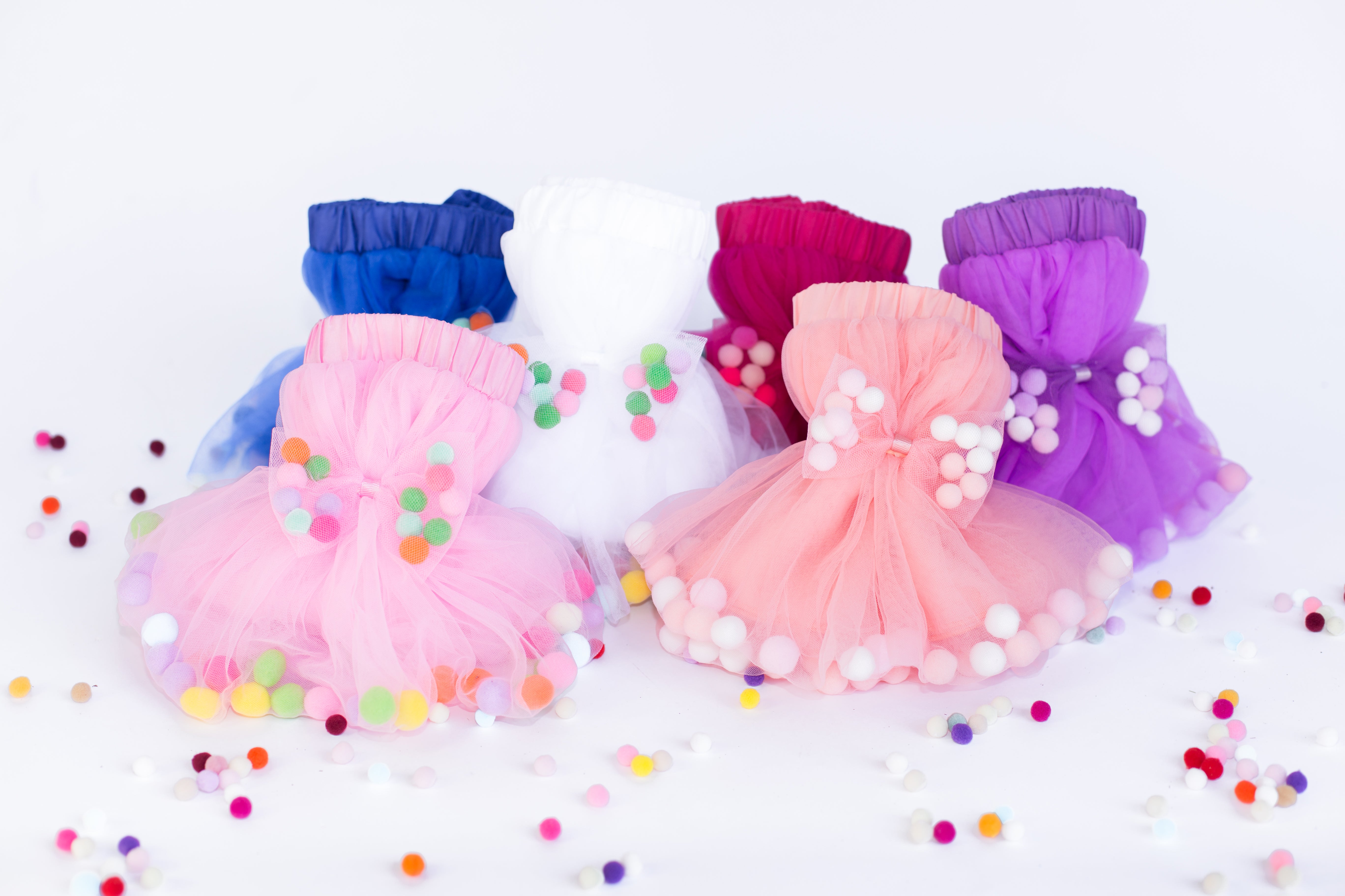 Fluffed 5.5inch Tulle Pom Pom Balls