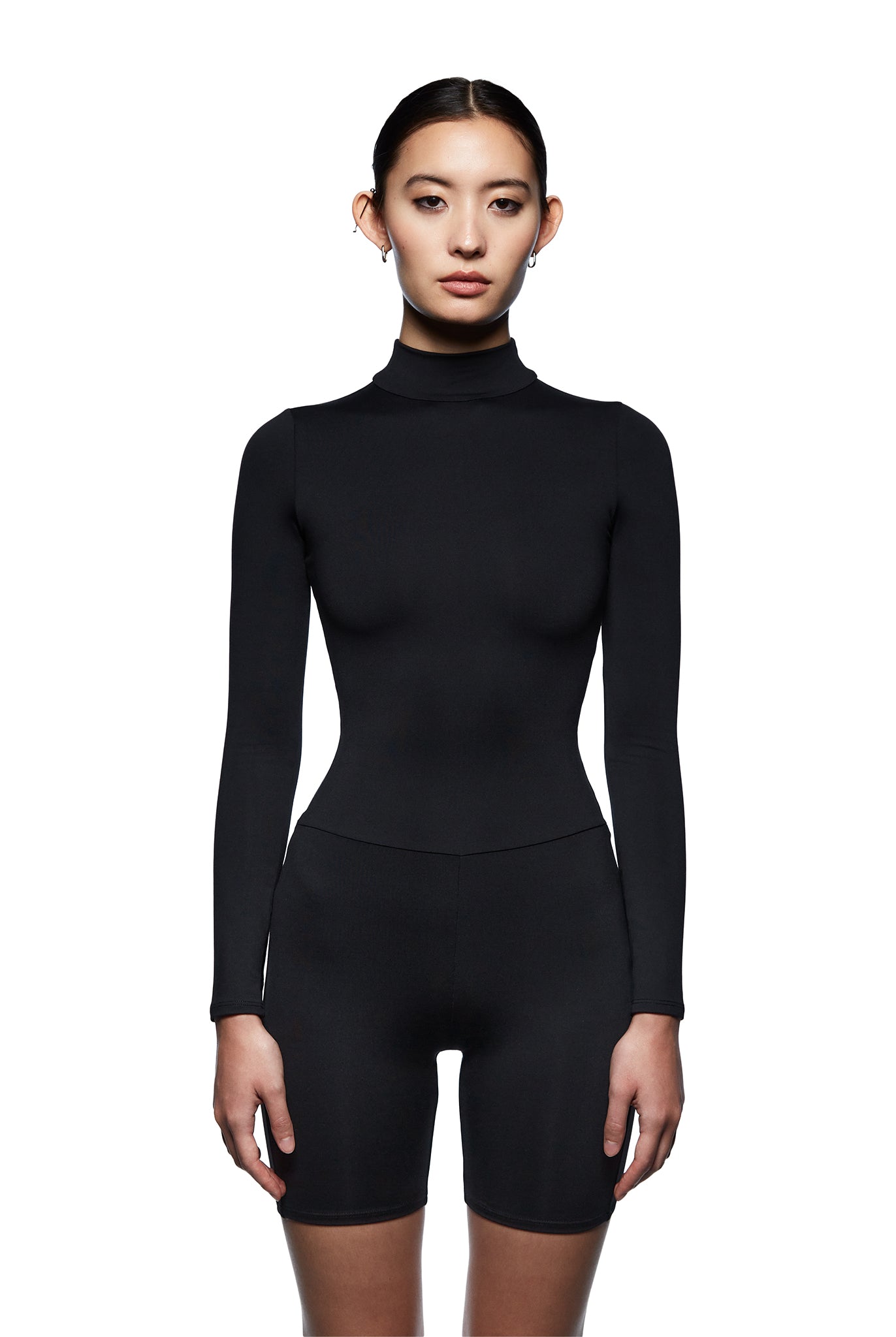 https://cdn.shopify.com/s/files/1/1998/2077/files/Tank_Air_Turtleneck_Bodysuit_Black_Model_3.jpg?v=1693691234