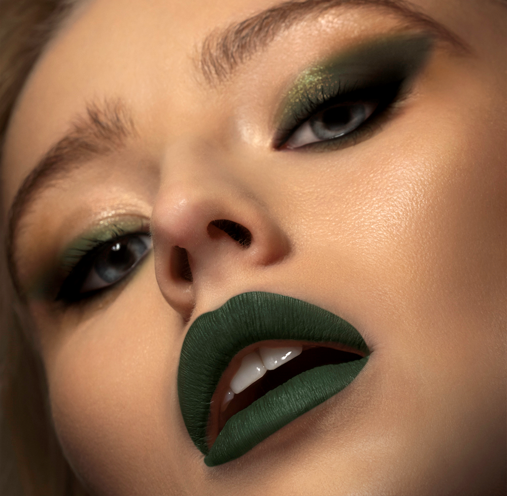 green lipstick, matte green lipstick, green lipstick makeup, green lipstick lips, lips with green lipstick