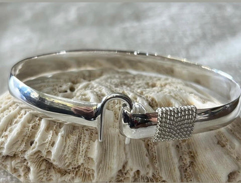 Sterling silver(925)hook bracelet. – Johnny Jeweler St.Croix
