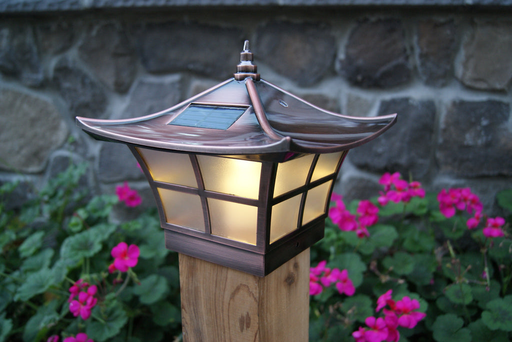 solar powered deck post lights