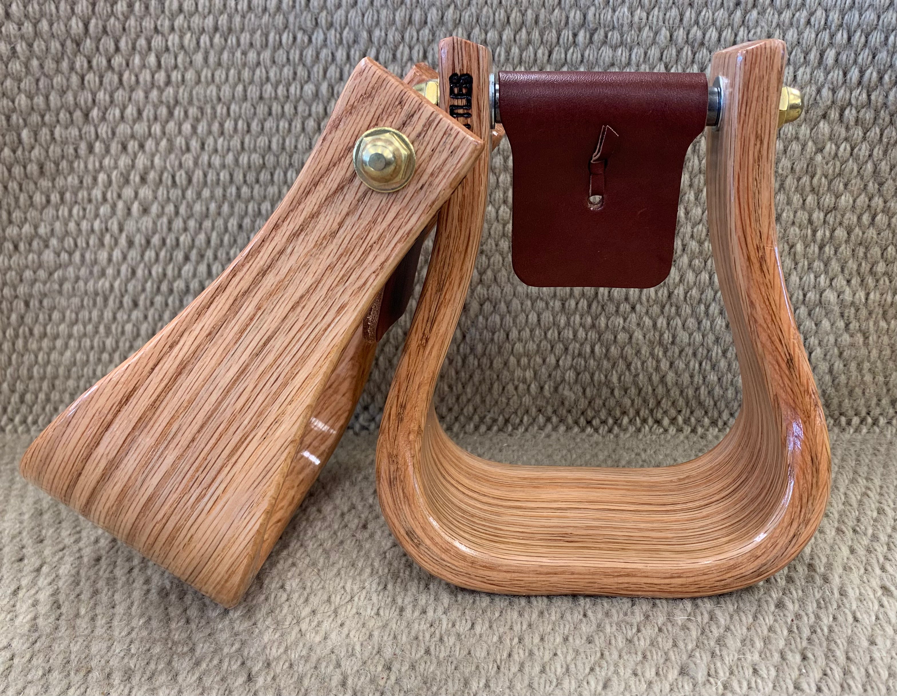 Stirrups - STP32 - Nettles 3 1/2" Flat-Bottom Varnish