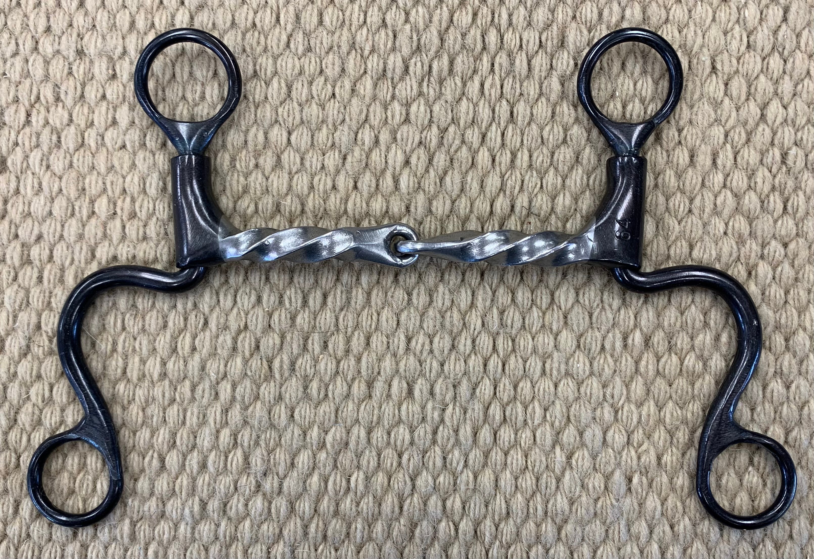 BIT - DT185 - Dutton Short Calvary 1/2” Twisted Square Snaffle