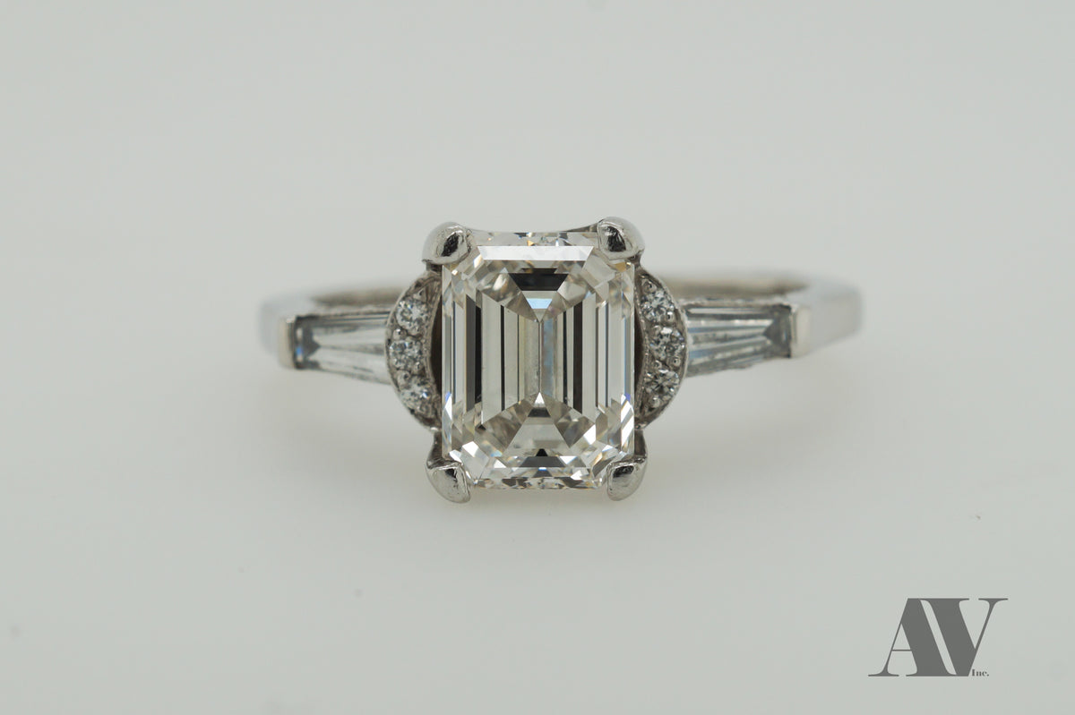 Preloved 2.01ct Emerald Cut in Tacori Engagement Ring – Distinctive Gem ...