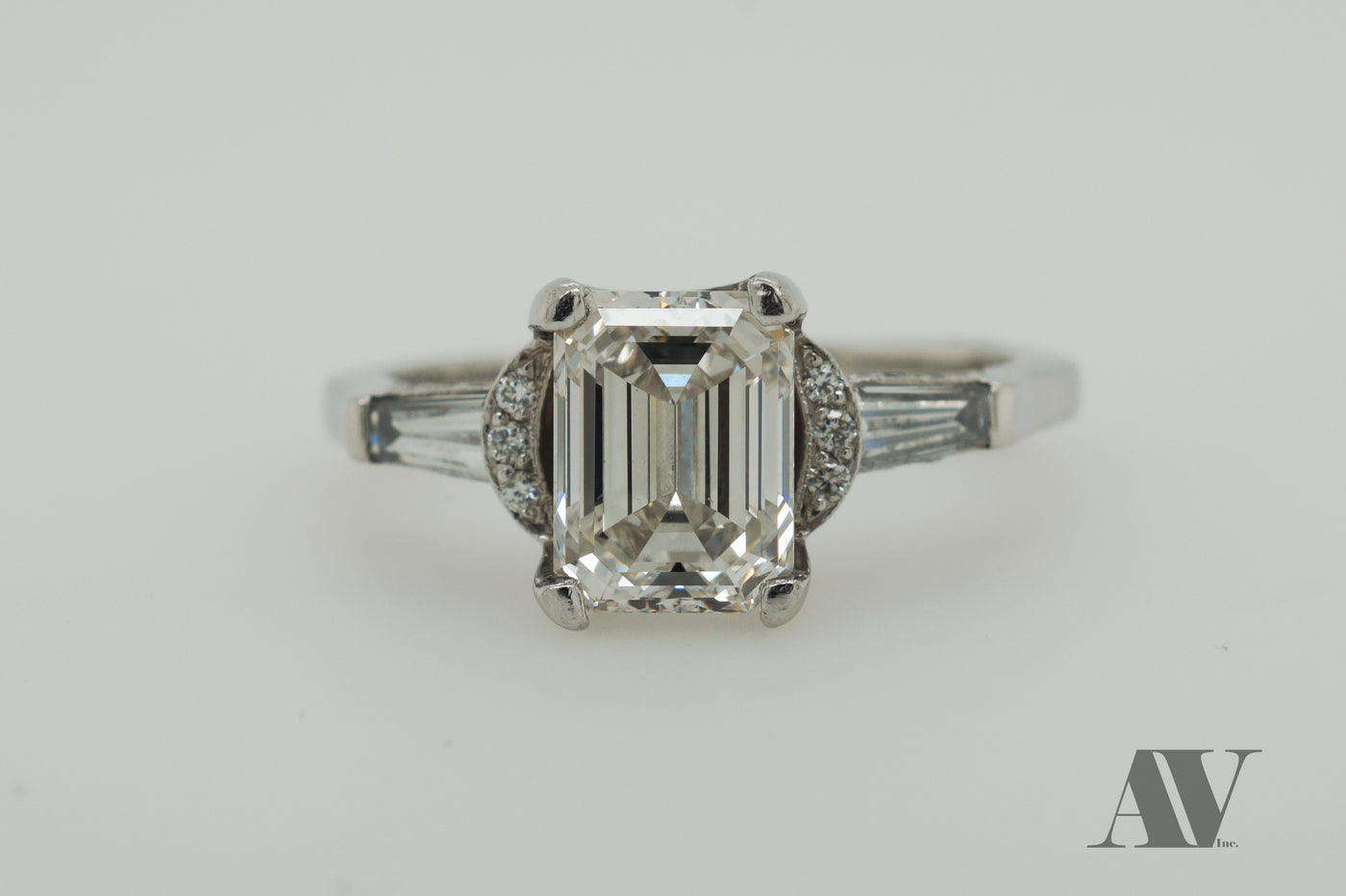 Preloved 2.01ct Emerald Cut in Tacori Engagement Ring Distinctive Gem