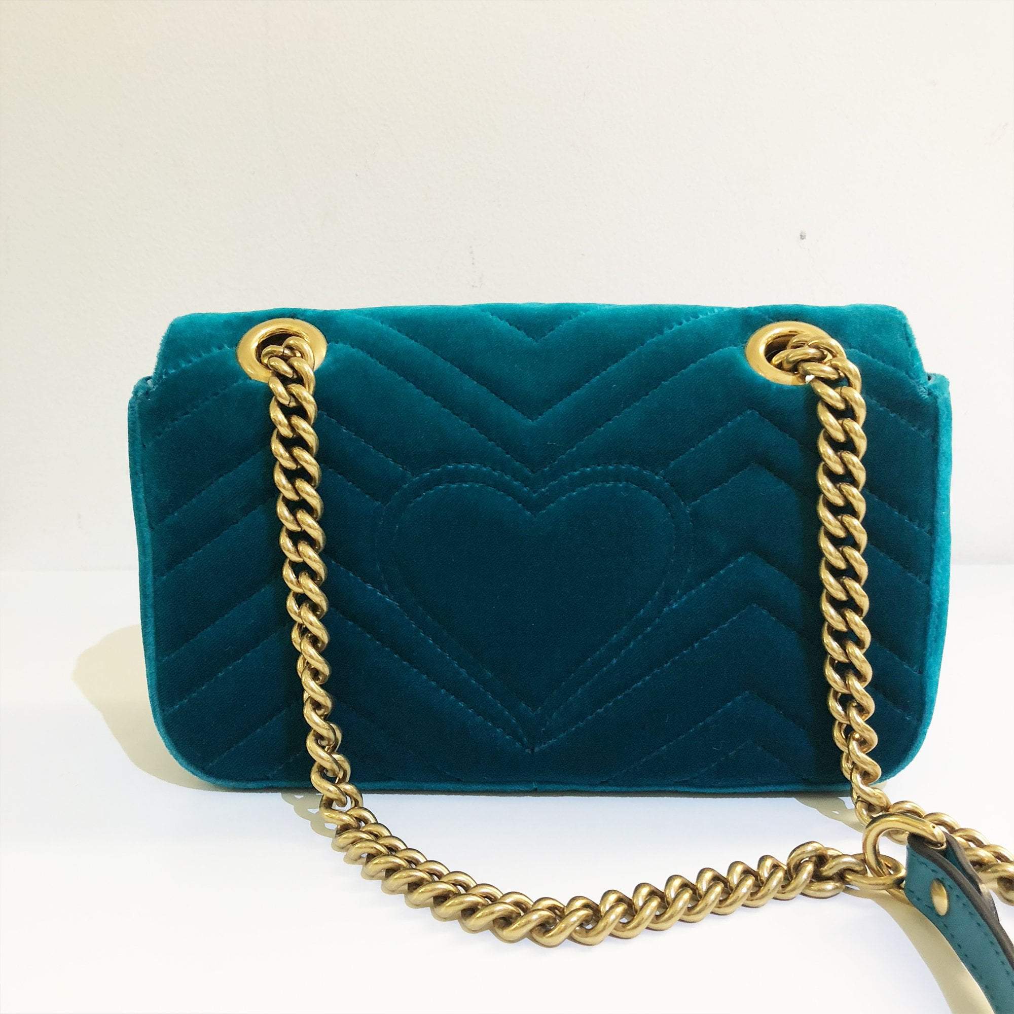 Gucci GG Mini Marmont velvet shoulder bag – Garderobe