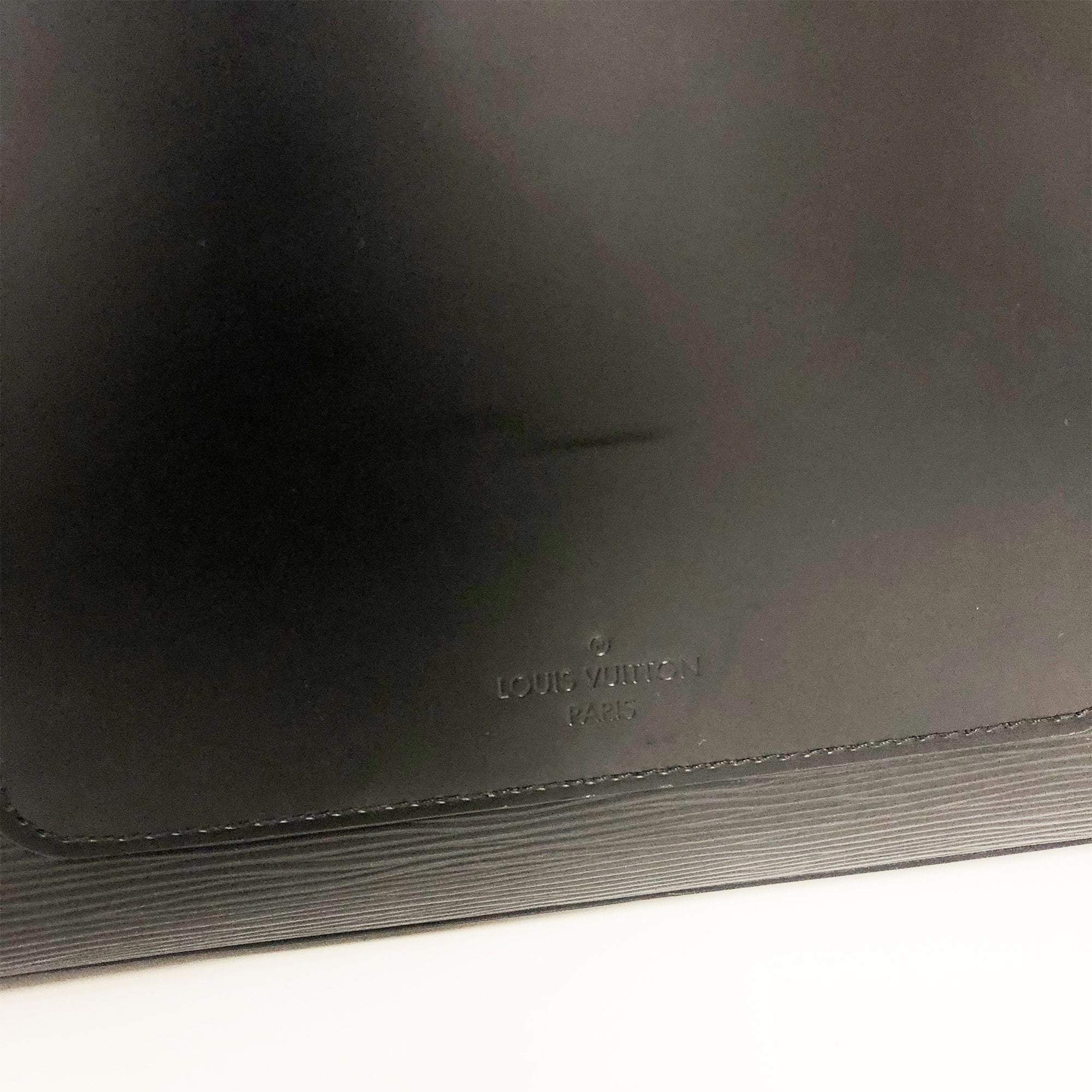 Louis Vuitton Kleber PM Epi Noir Hand Bag – Garderobe