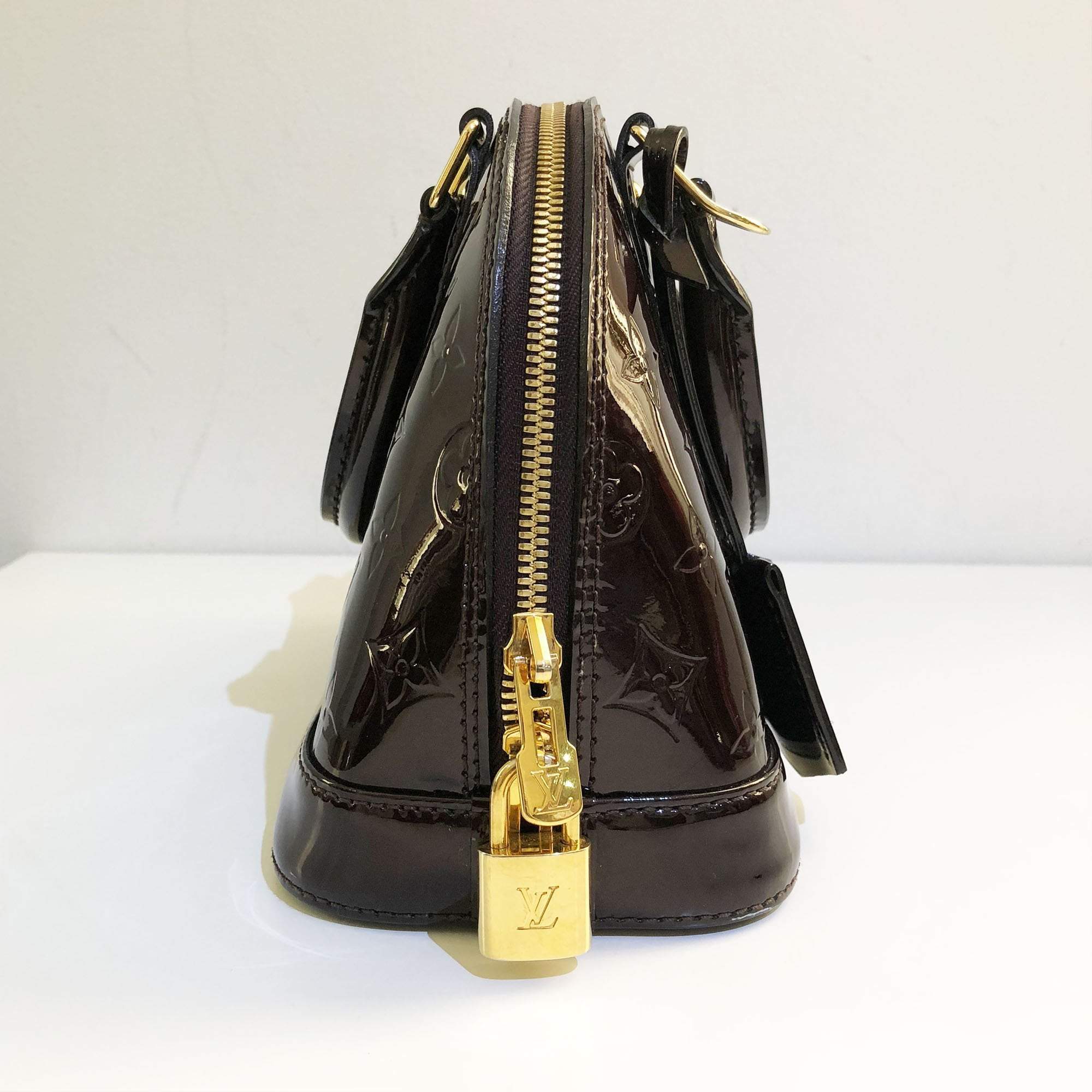 Louis Vuitton Amarante Alma Monogram Vernis BB Bag – Garderobe
