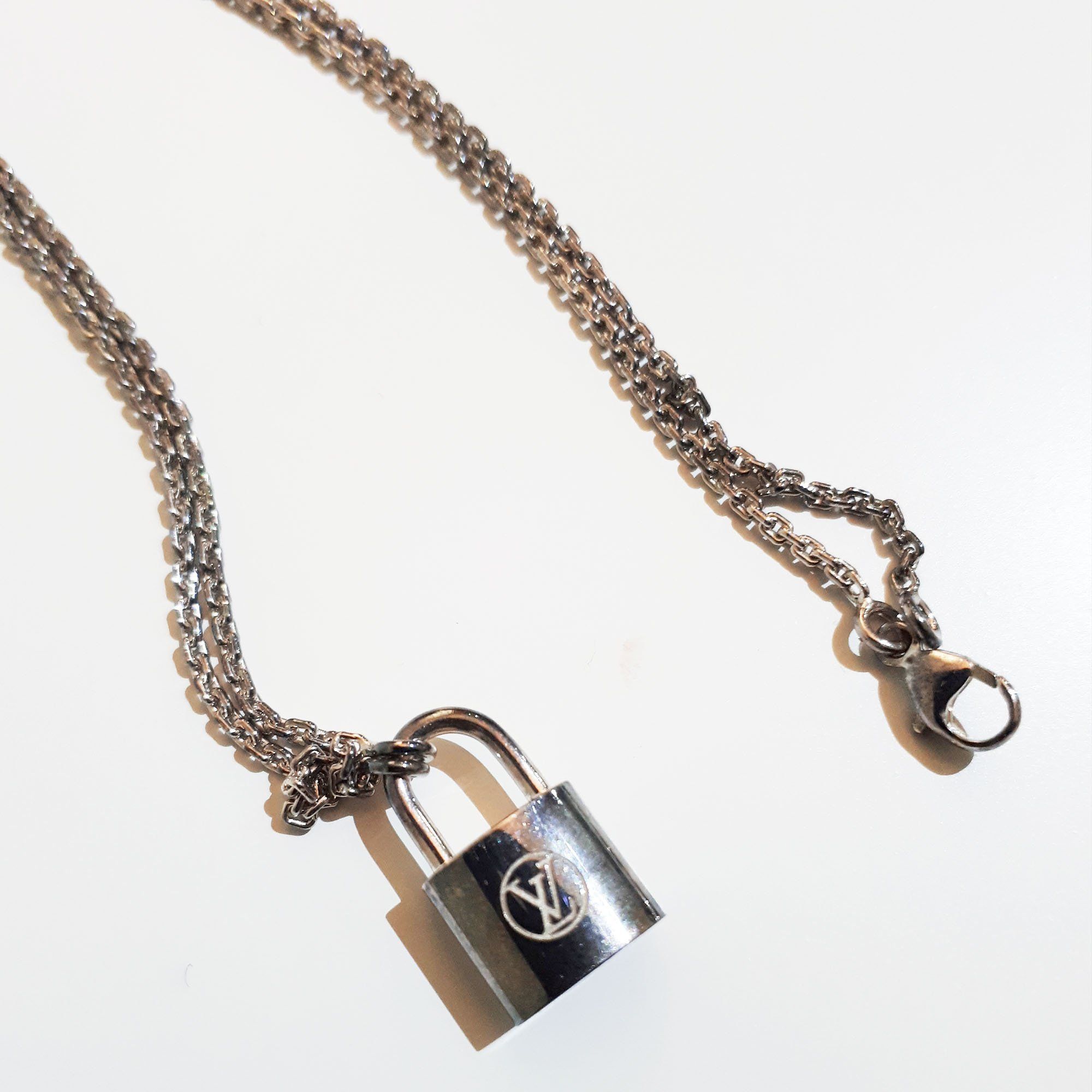 Louis Vuitton, SILVER LOCKIT PENDANT, STERLING SILVER