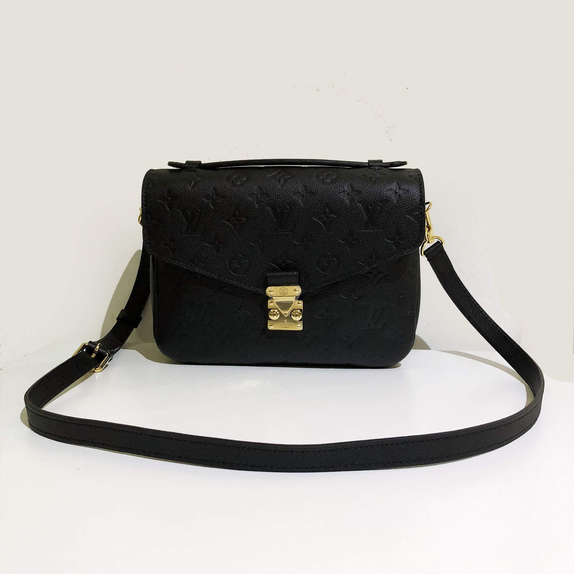 Louis Vuitton Pochette Metis Monogram Empreinte Leather Bag – Garderobe
