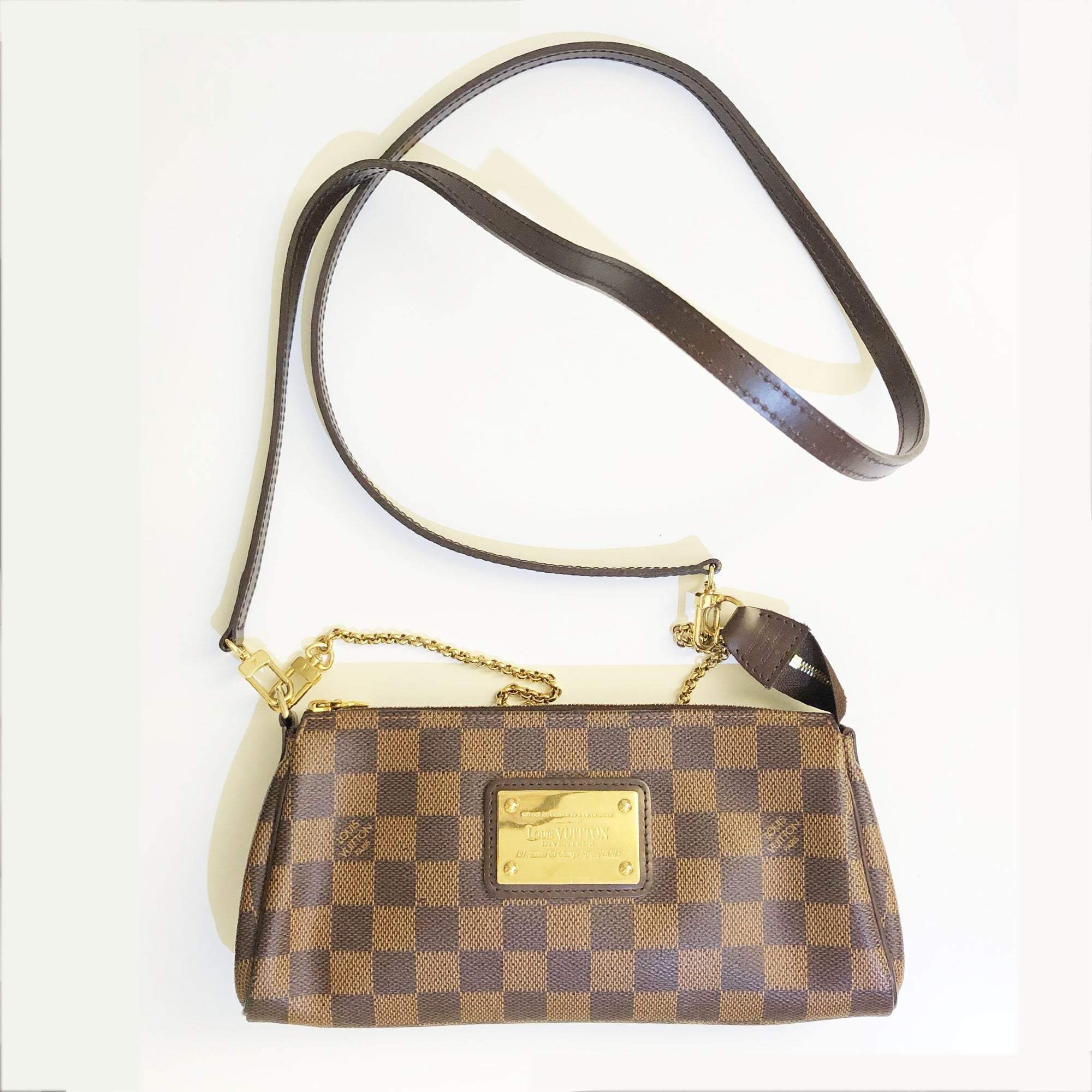 Louis Vuitton Damier Pochette Crossbody Bag – Garderobe