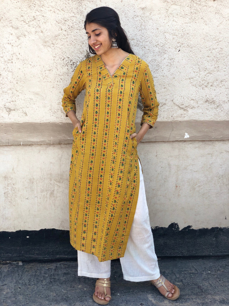 Ambi Border Kurta | Relove – THE INDIAN ETHNIC CO.