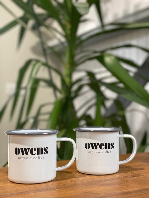 https://cdn.shopify.com/s/files/1/2006/2487/products/OwensEmamelMug_1600x.jpg?v=1666965444