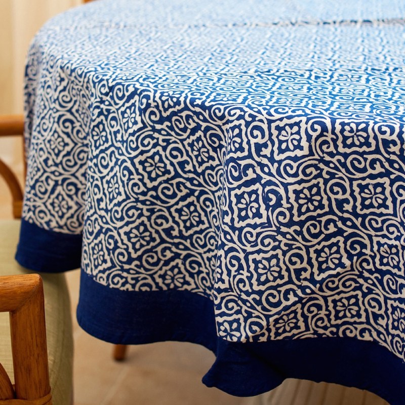 70 round tablecloth