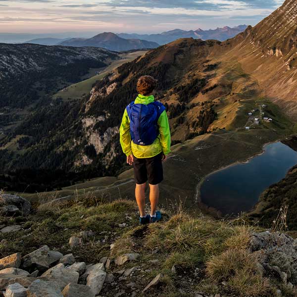 SALOMON OUTDOOR Salomon SIDE 25L - Sac à dos ebony/cherry tomato