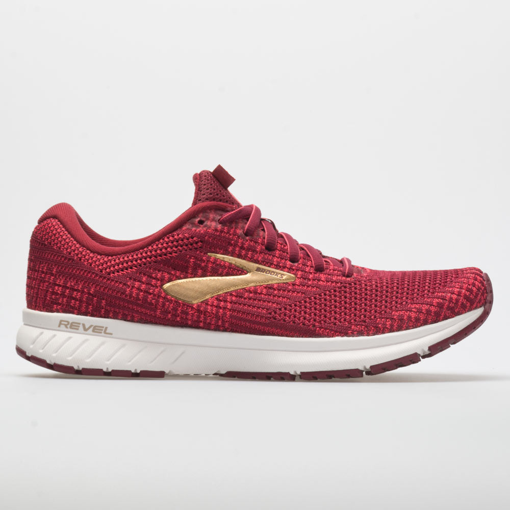 brooks revel red