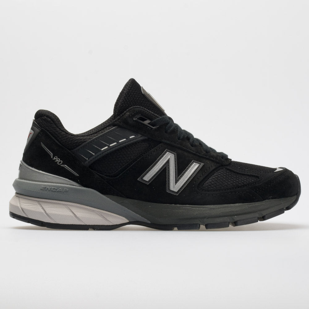 990v5 true to size