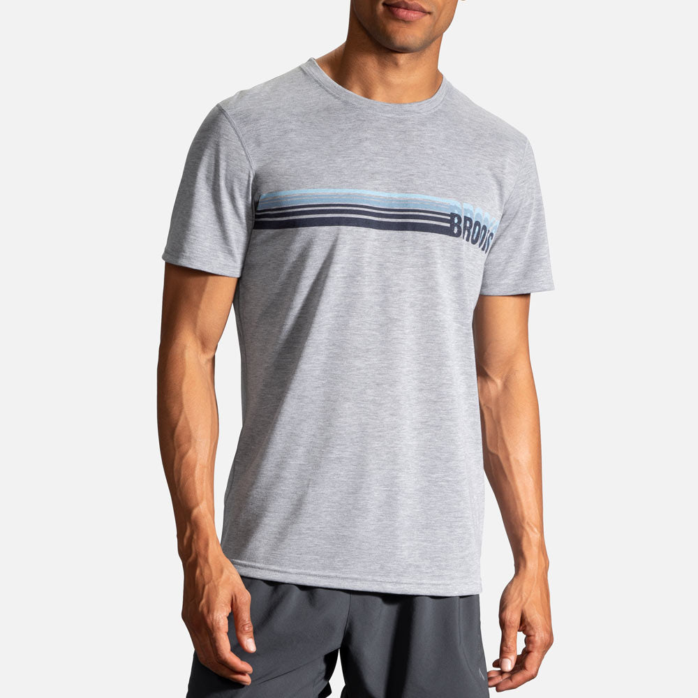 brooks distance graphic tee