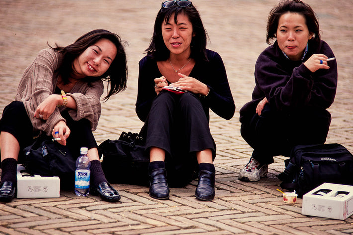 Three Asian Girls, Siena