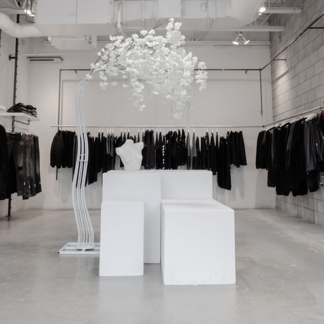 8LACK OFFICIEL | Tous les vêtements noirs | Meilleur Shopping Montréal