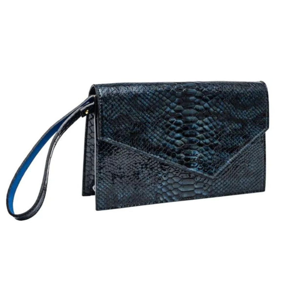 Pochette aimantée en cuir verni serpent de Kilani