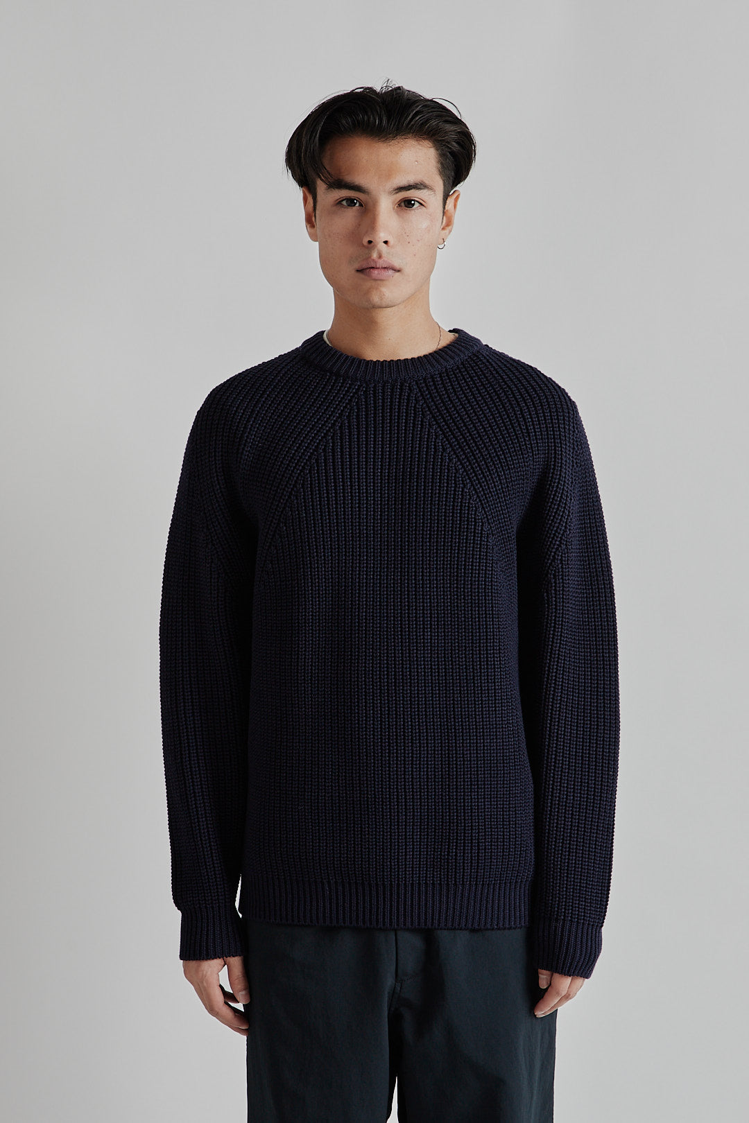 Batoner Signature Crew Neck Navy 02
