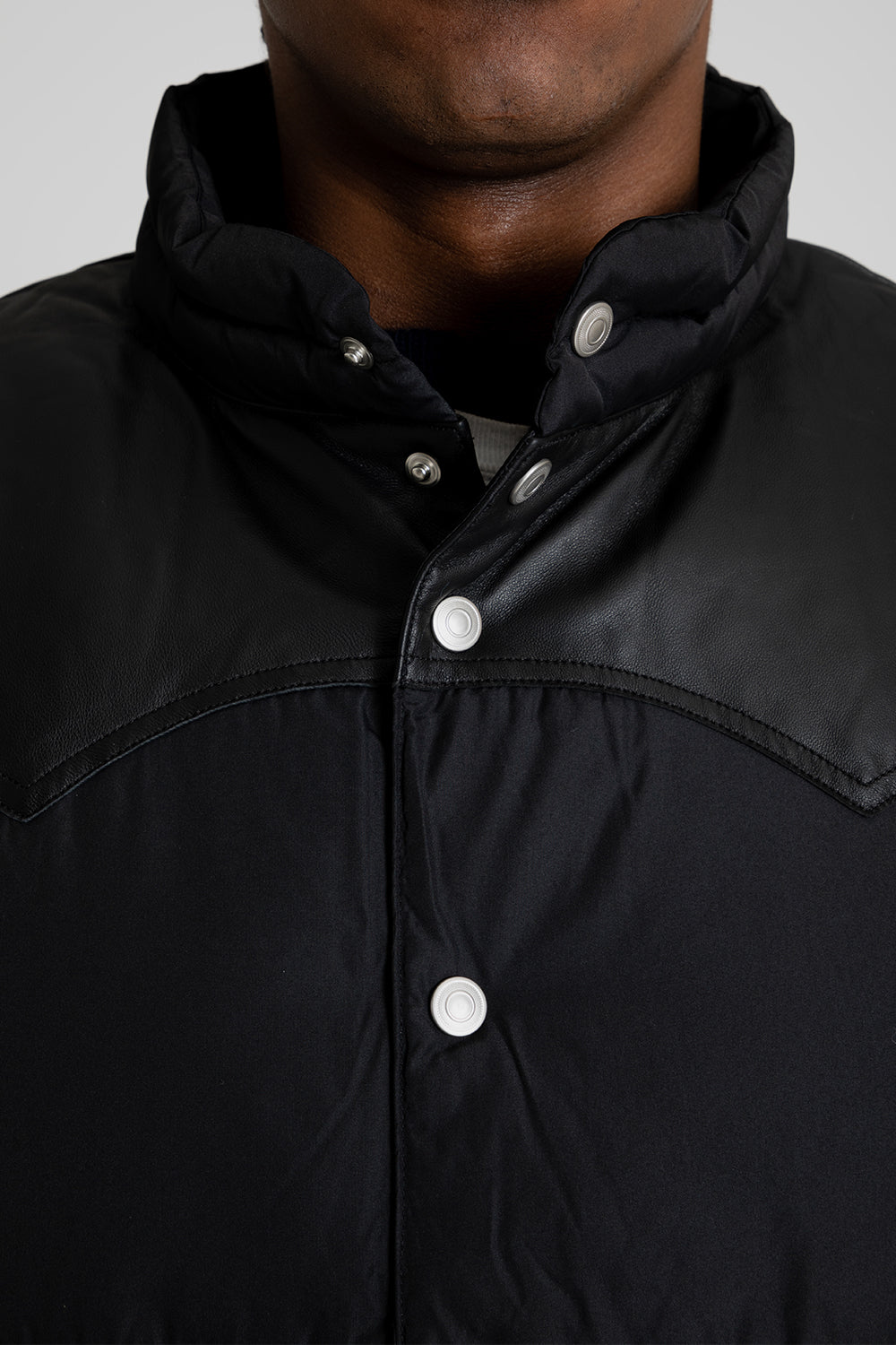 Frizmworks Mountain Down Vest Black Detail 01