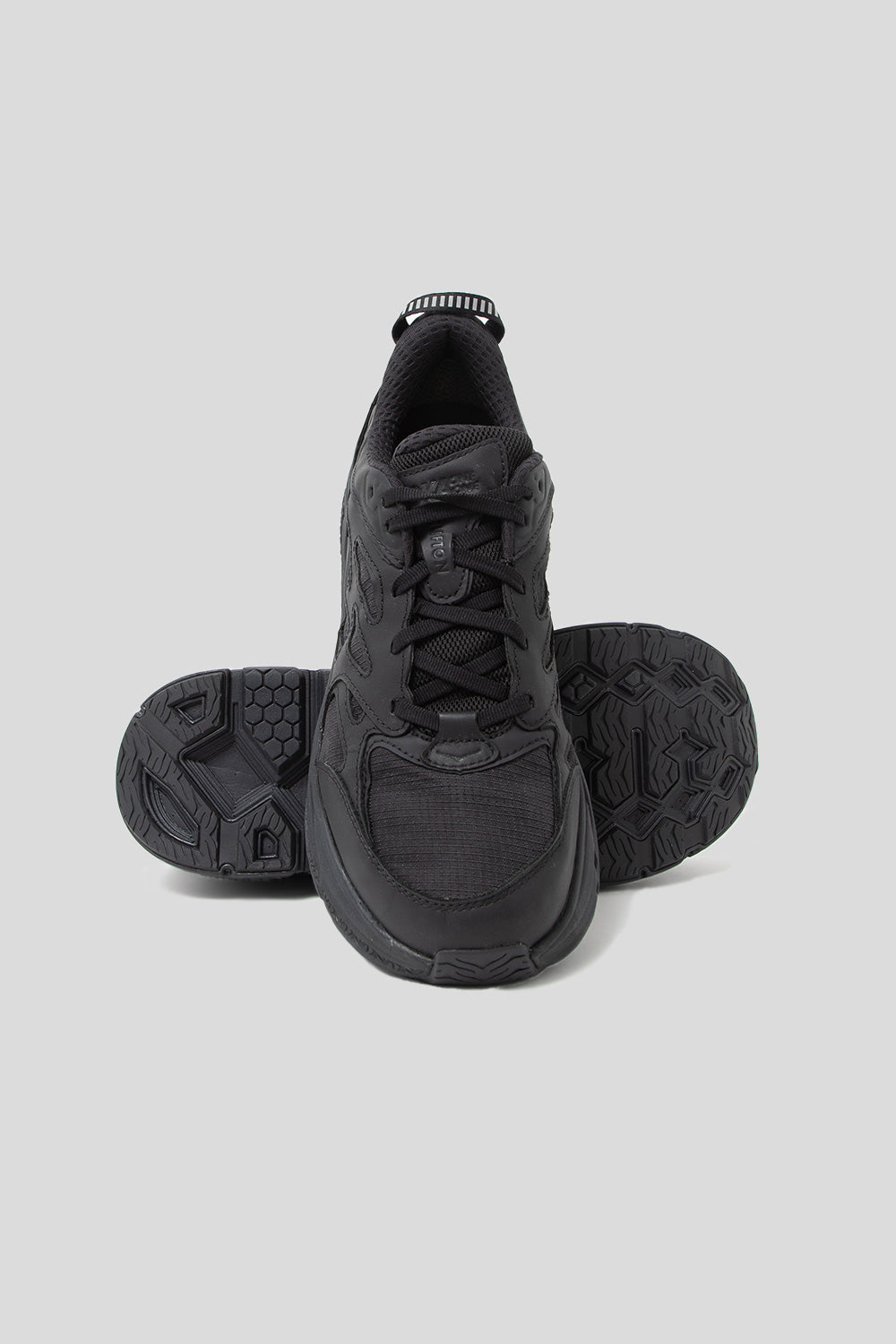 Hoka Bondi L GTX Shoe in Black / Black | Wallace Mercantile Shop