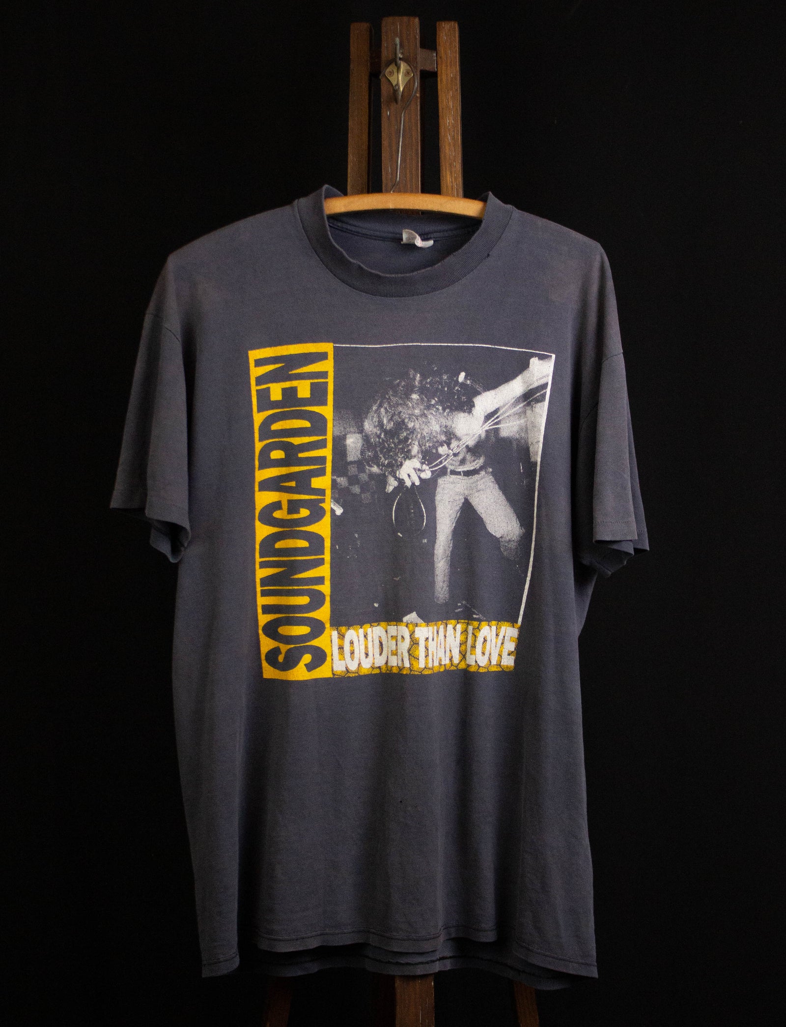 doe alstublieft niet Verlichten burgemeester Vintage 1989 Soundgarden Louder Than Love Tour Concert T Shirt XL – Black  Shag Vintage