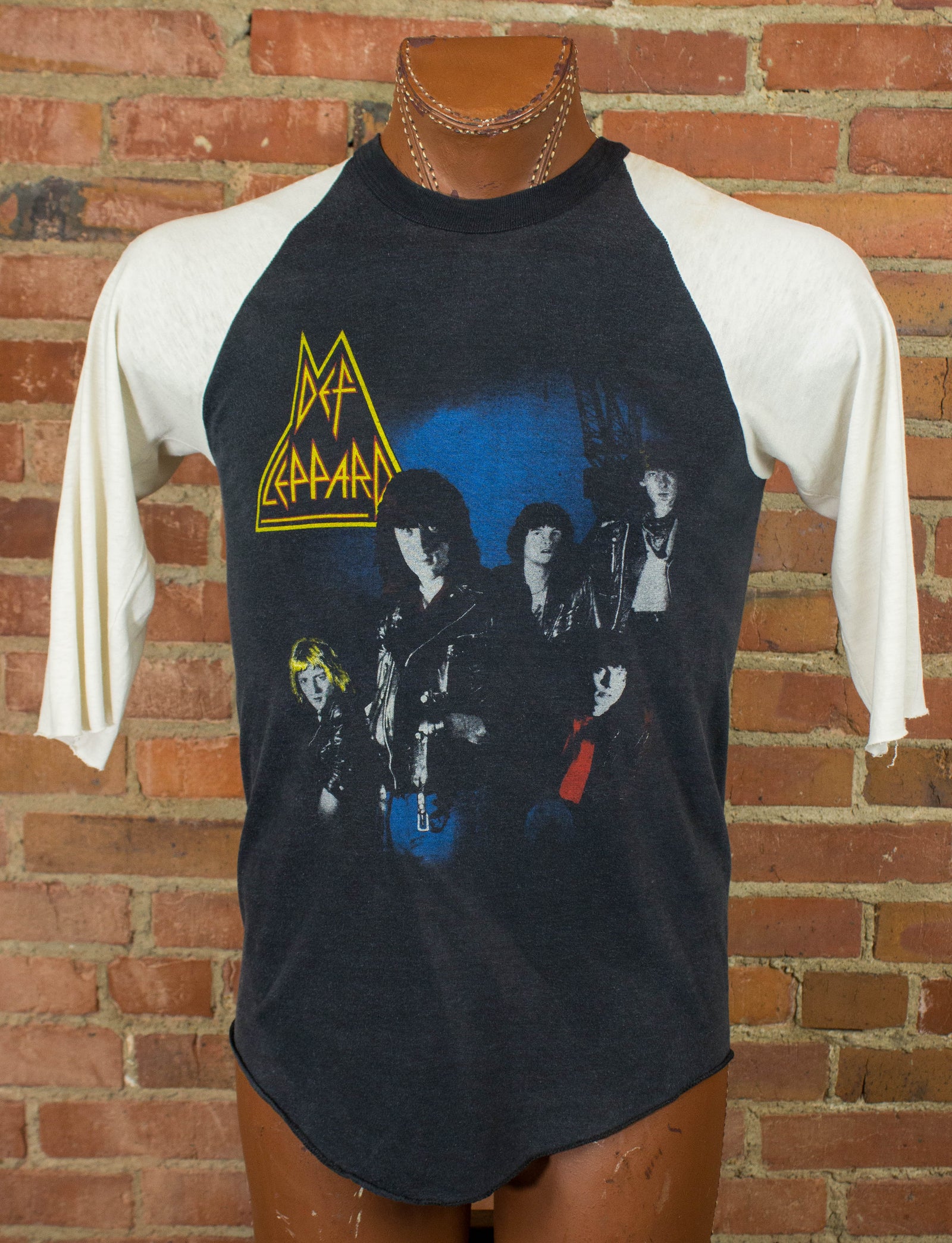Def Leppard T Shirt 1983 Pyromania Tour Rock R – Black Shag