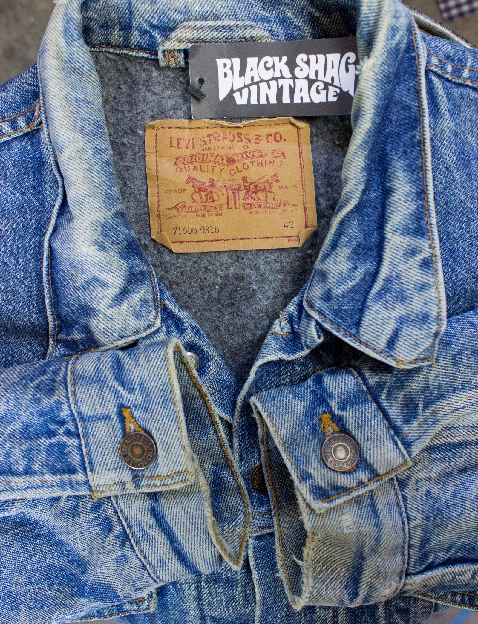 Vintage Levi's USA Blanket Lined Denim Trucker Jean Jacket Large Unise –  Black Shag Vintage