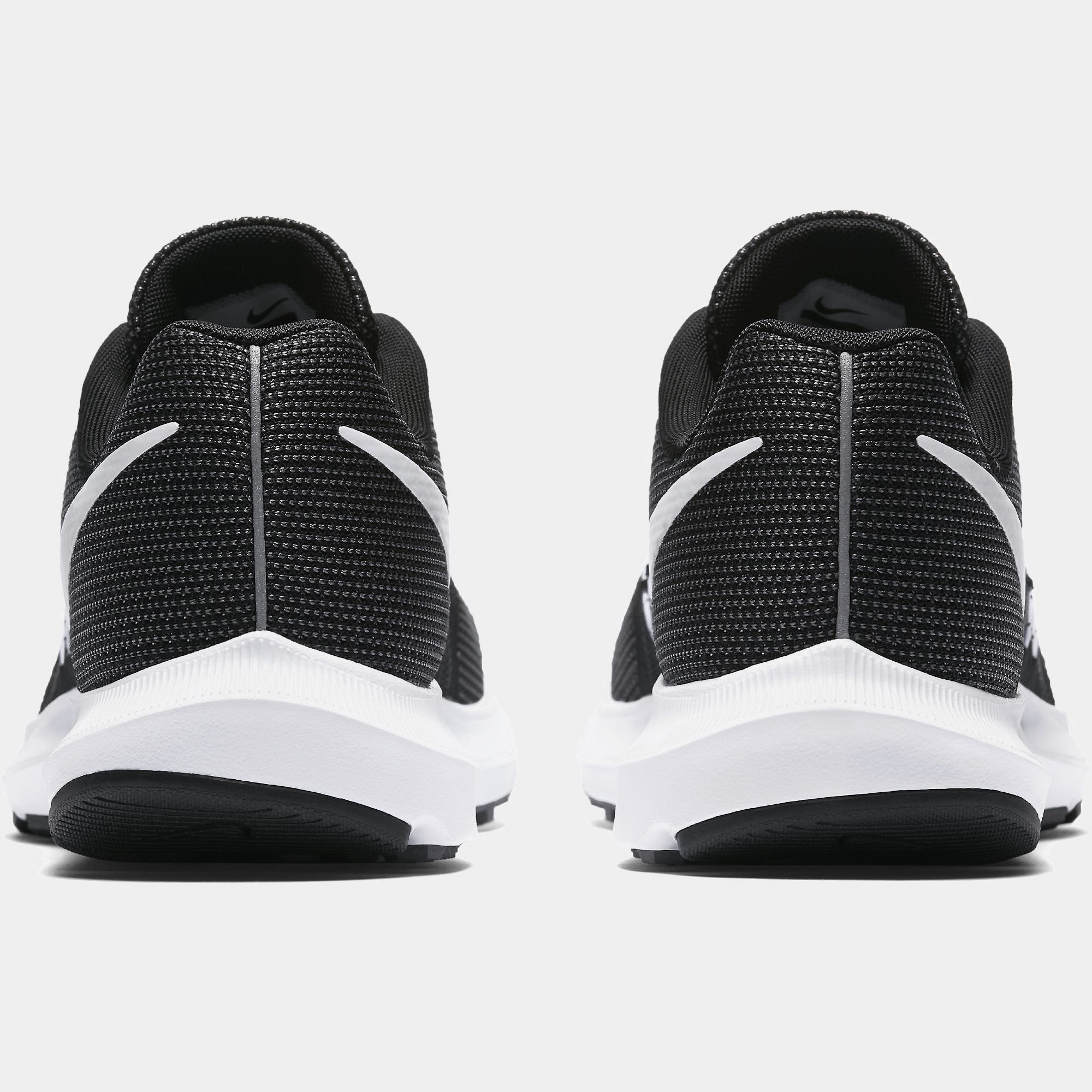 nike run swift trainers