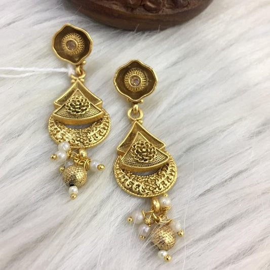Antique earrings 357807