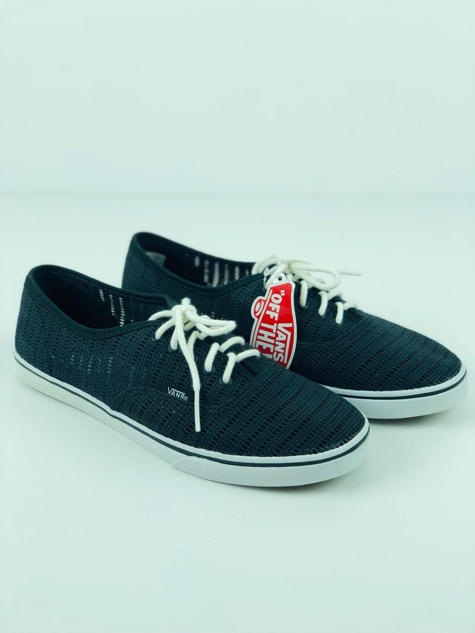 vans authentic lo pro mesh black