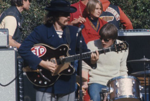 Croz wears a nice hat as the Byrds take flight