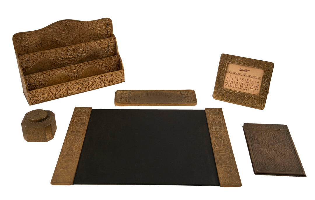 Tiffany Desk Leather Mat – Anthonys Fine Art & Antiques