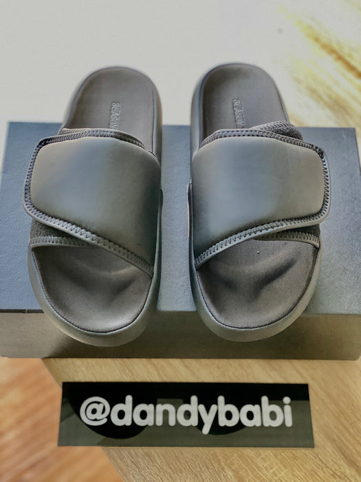 yeezy supply slides