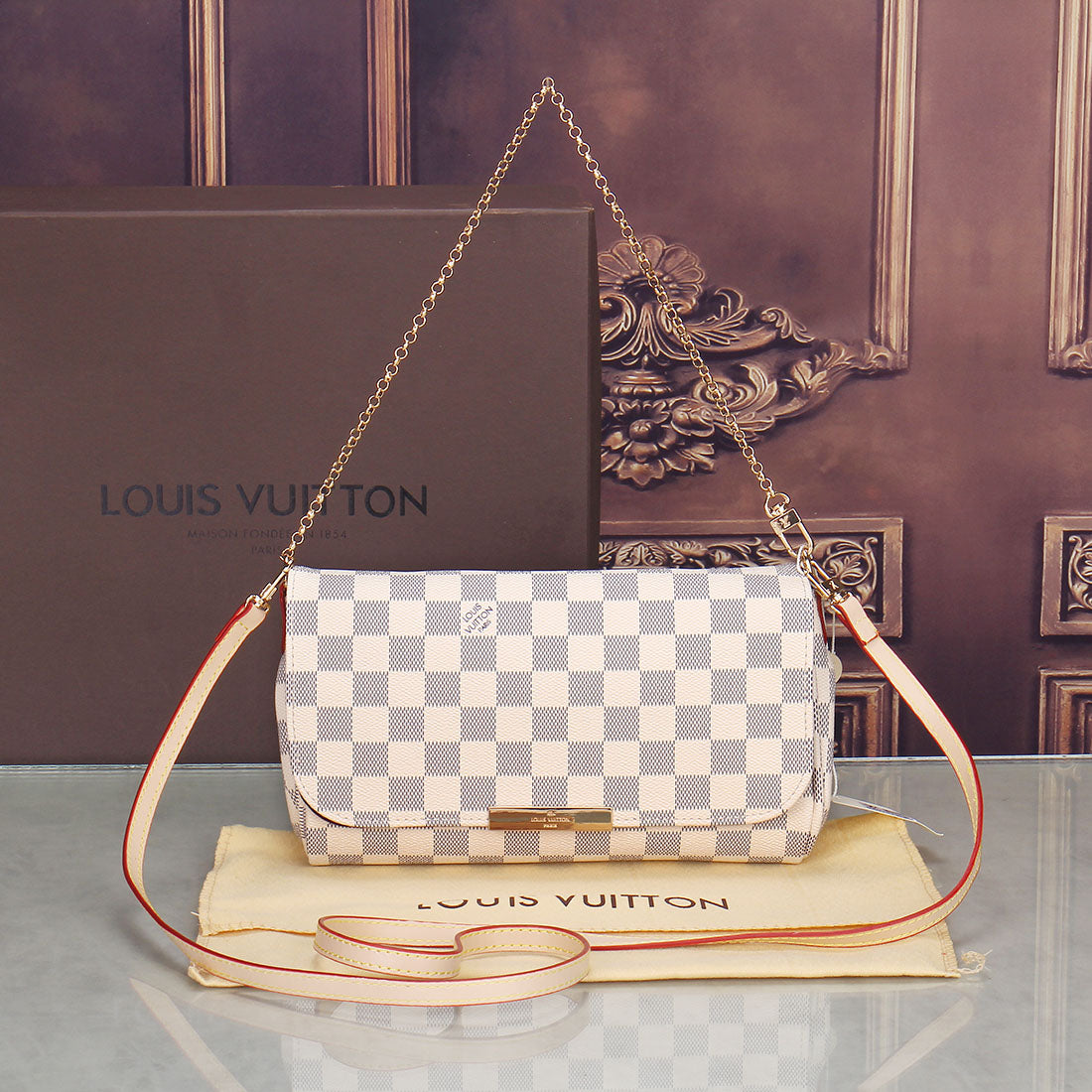 LV Louis Vuitton tide brand female outdoor personality wild chain bag flip cover shoulder bag